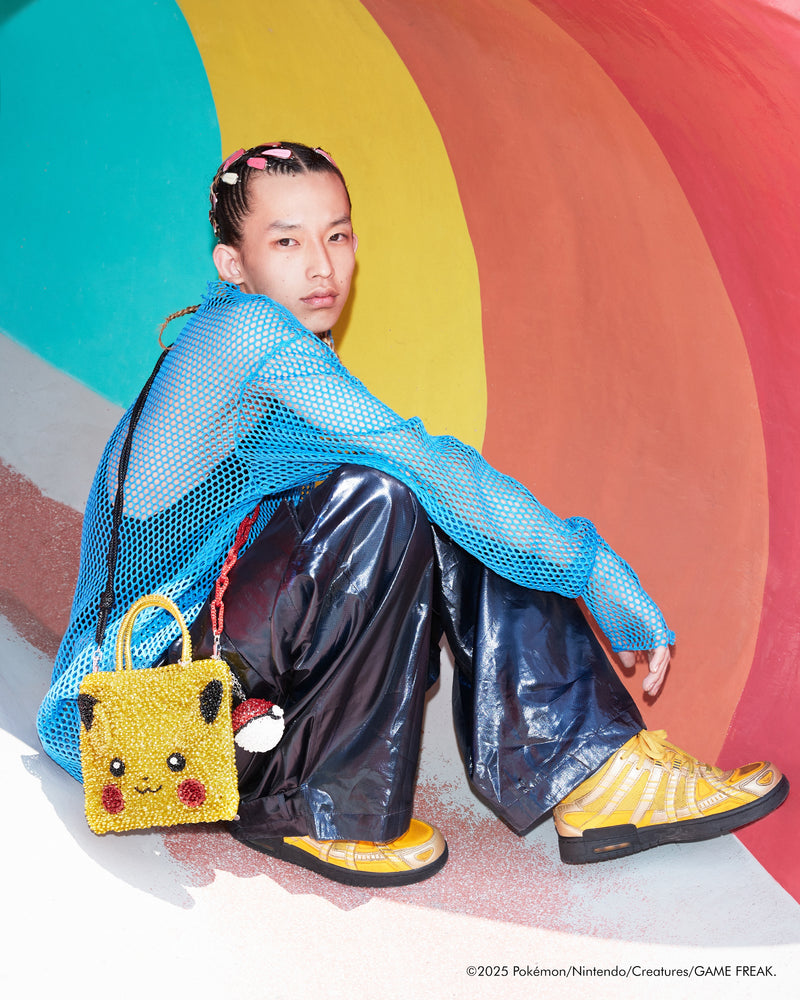 ANTEPRIMA_WIREBAG_POKEMON_POKE_BALL_PA25FPM2G8_Bag_Charm_solid-red_PIKACHU_PB25FPM0LY_STANDARD_Z_Crossbody_bright-yellow